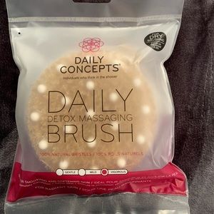 Daily Concepts detox massaging brush